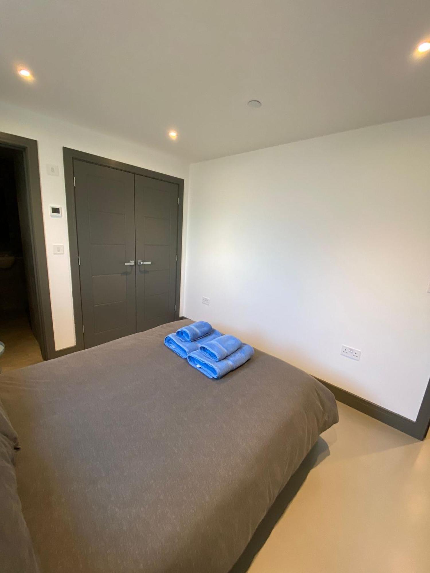 4 The View Apartments Ilfracombe - Seafront, Parking, Lift, Ev Esterno foto